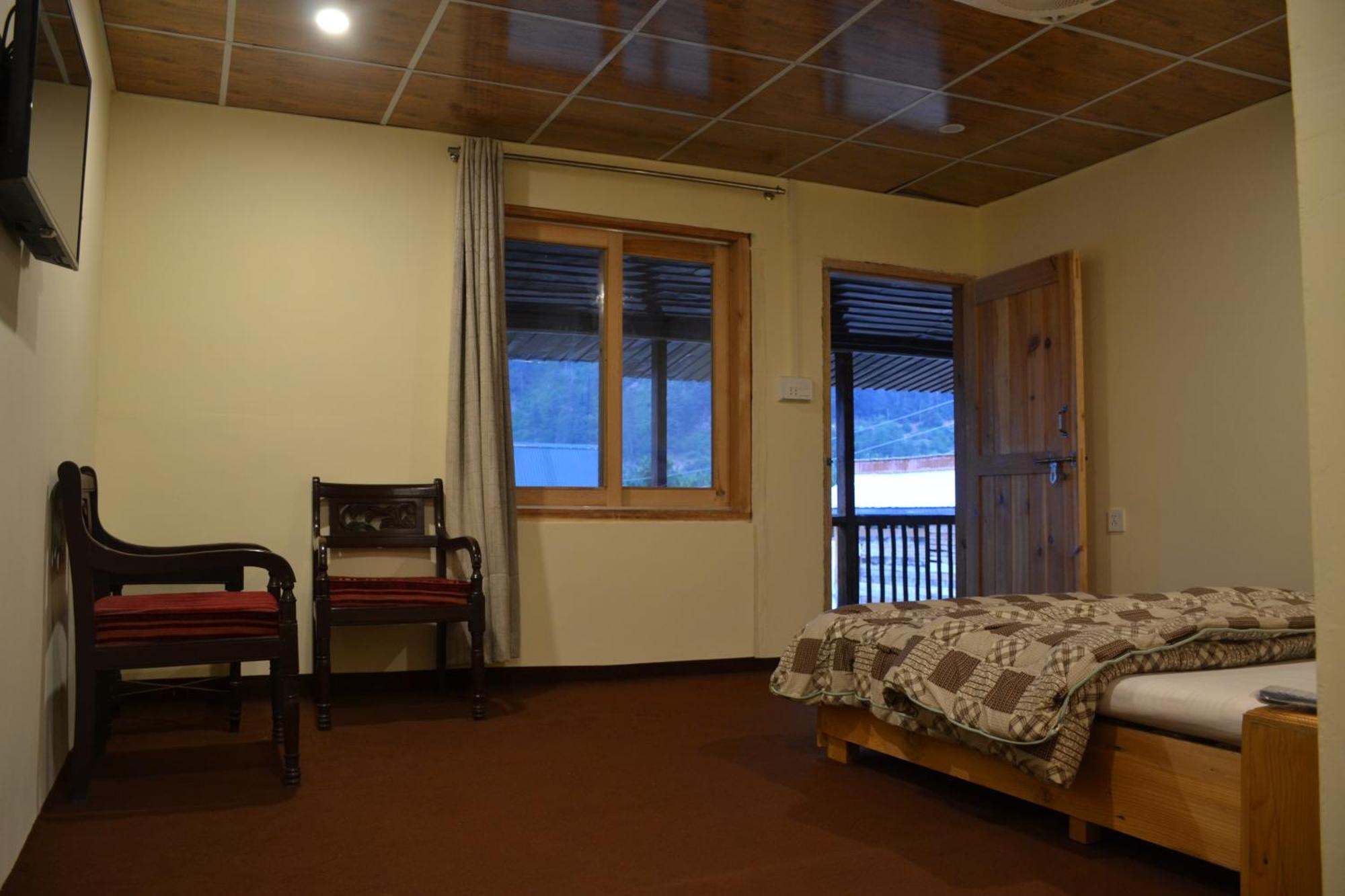 West End Lodges Neelum Exterior foto