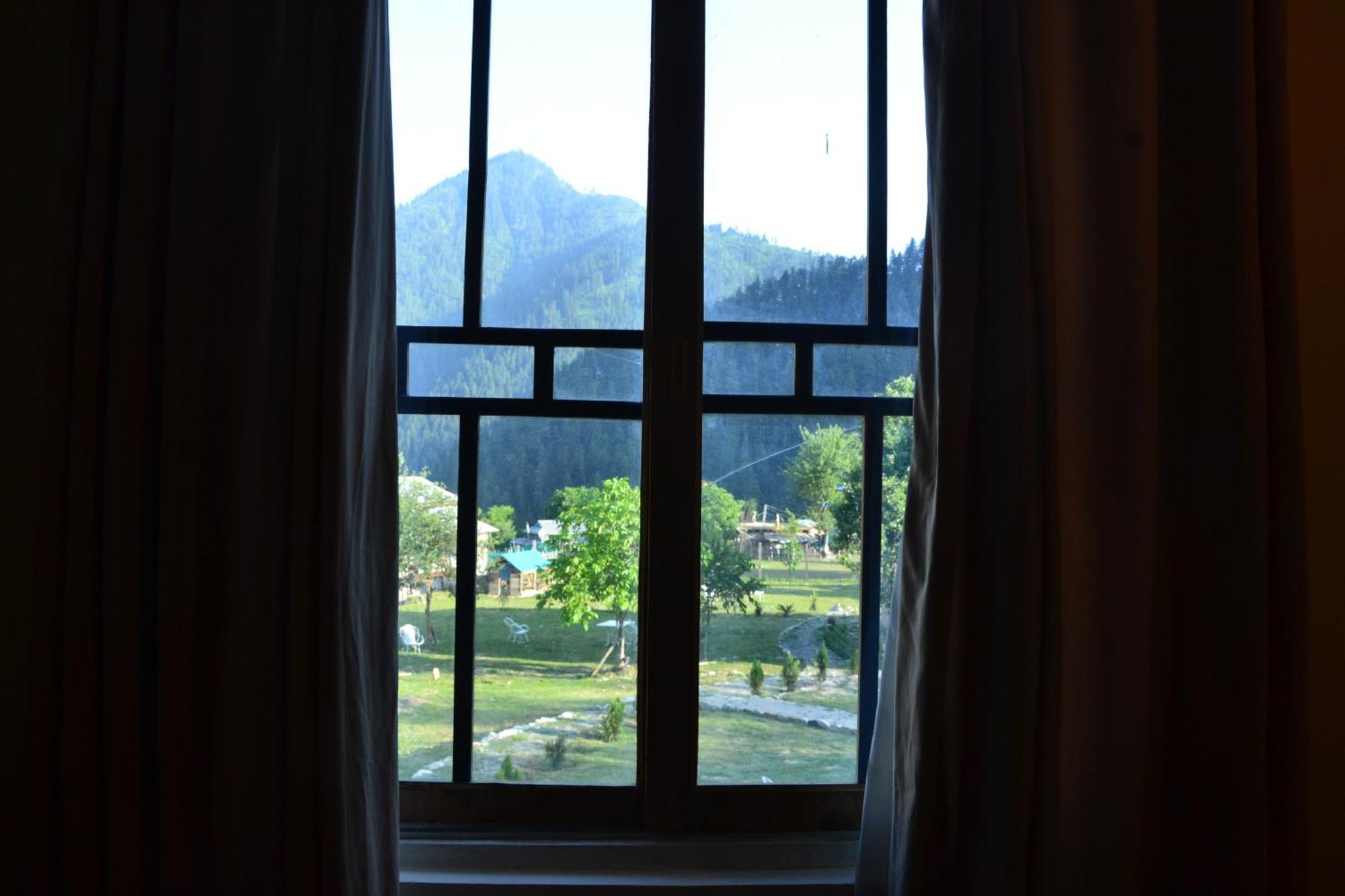 West End Lodges Neelum Exterior foto